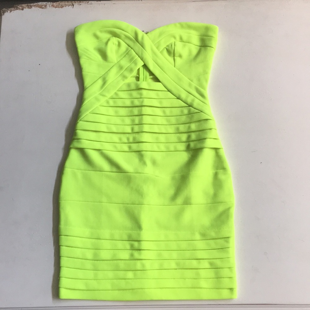 Strapless dress